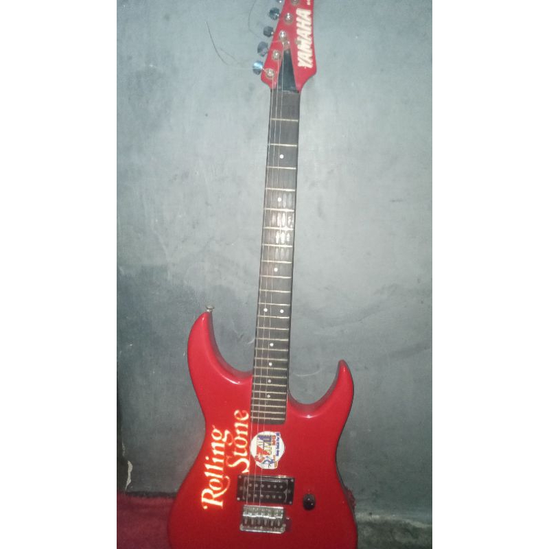 gitar listrik Yamaha RGX 010