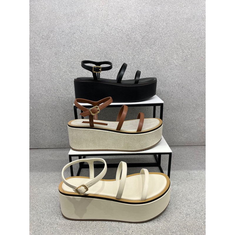 Sepatu wanita wedges Charles&Keith original