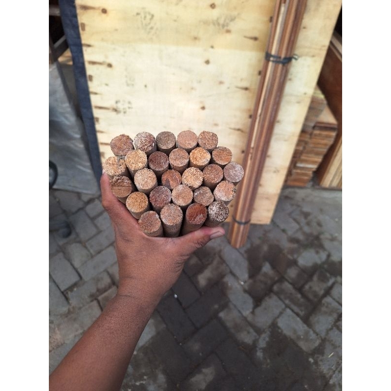 kayu bulat/ gagang sapu panjang 100cm diameter bulat 2cm