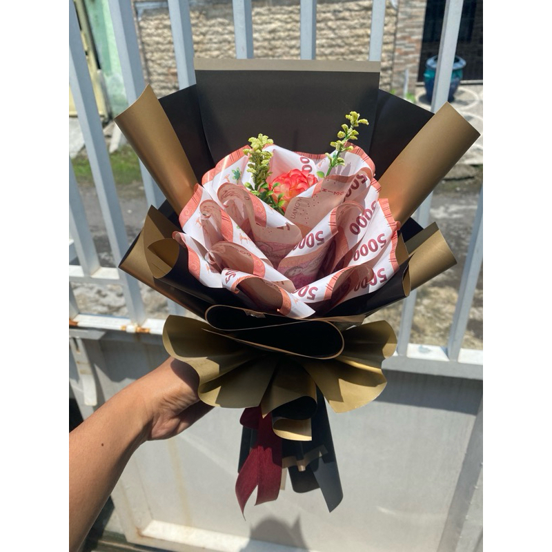 buket uang 25 lembar bentuk bunga