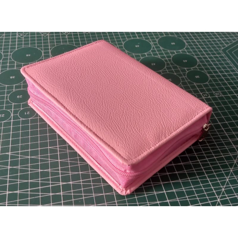 

sampul Alkitab abu abu jw besar dan ukuran Saku