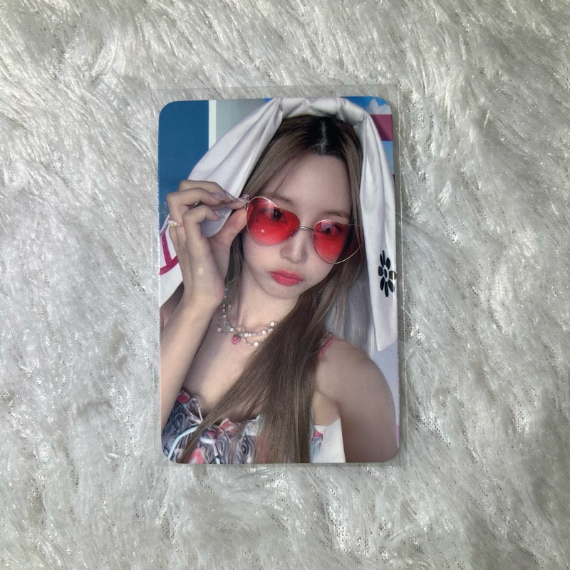Official Photocard PC Yeonhee EL7Z UP EL7ZUP BENEFIT 7+ UP PLVE Soundwave CHEEKY Rocket Punch