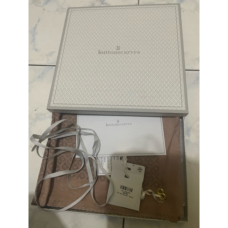 new tapis square navajo buttonscarves