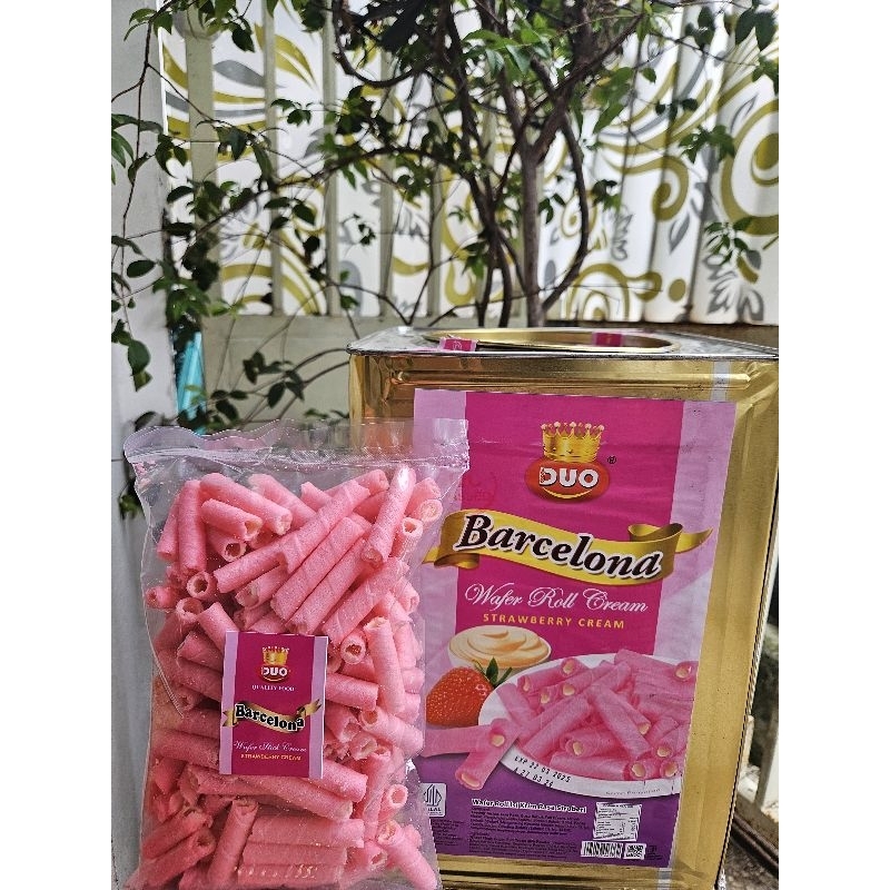 

waferroll rasa strawberry 250gram / barcelona strawberry