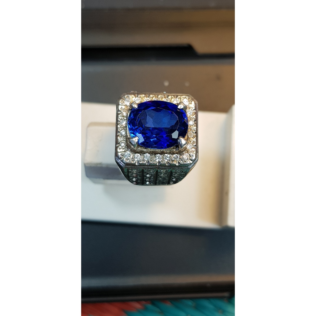 NATURAL BLUE SAPPHIRE