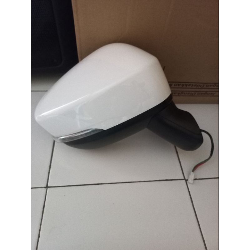 Kaca Spion Xpander Ultimate Cross Kiri Kanan Original