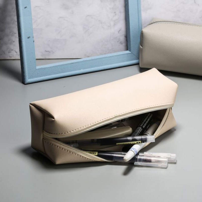 

Tempat pensil bahan kulit/ Pencil case korean style aesthetic