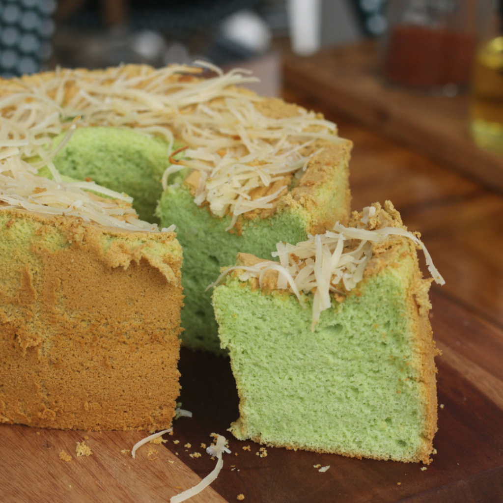 

Chiffon Cake Pandan Loyang Kue Bolu Pandan Henk's Baker (Original / Keju)