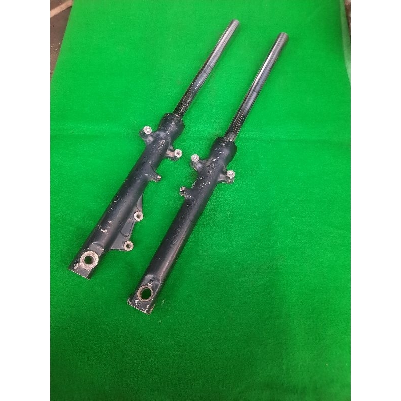 shockbreker depan bajaj  pulsar  diameter as 33