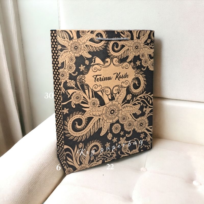 

Paper Bag Pigora Terima Kasih Uk 24x6x30 & 22x5x26 Hitam