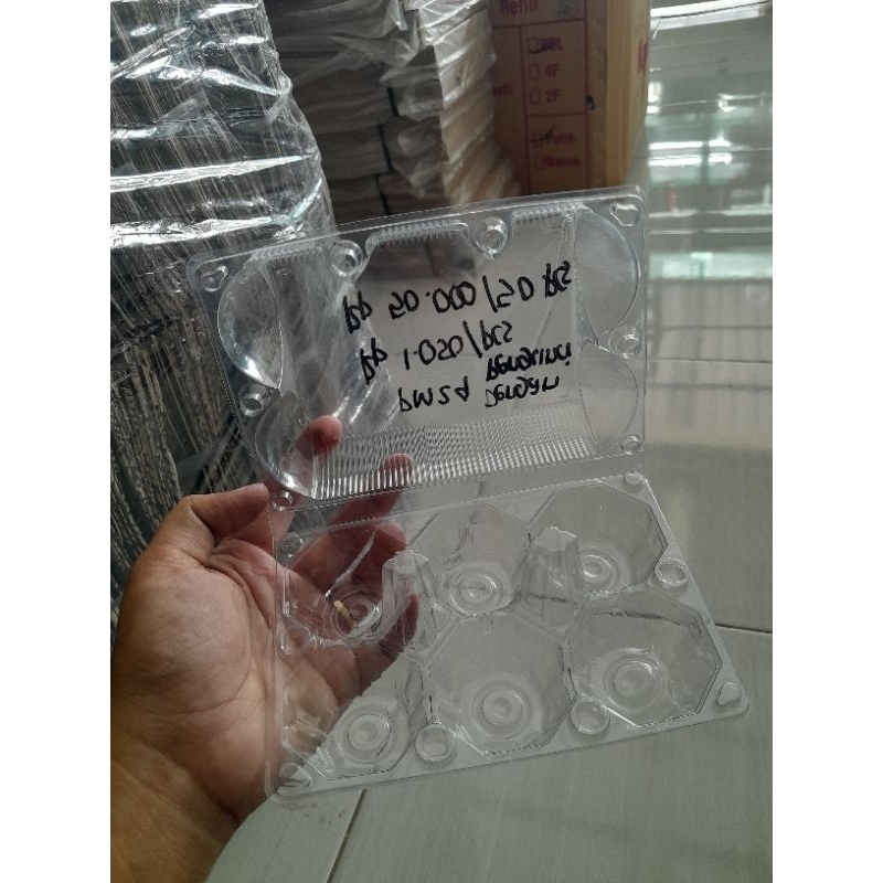 Mika Telur isi 6 Butir dengan Pengunci 10 Pcs
