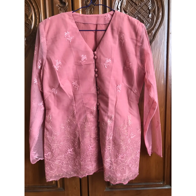 Kebaya Brokat (Preloved)
