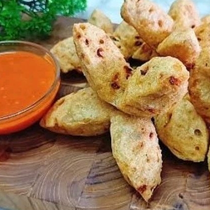 

Mentahan Bakso Goreng Mekar 100 Butir Ikan