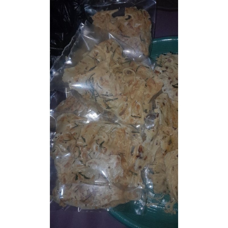 

rempeyek ikan asin rebon