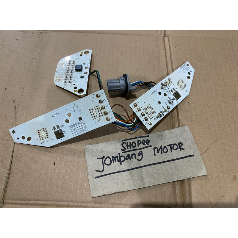 mesin pcb lampu depan vario 125 150 led old original tahun 2015 2016 2017 original honda