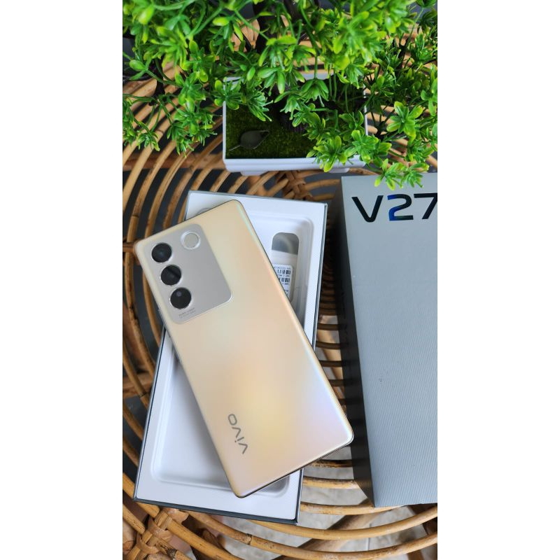 Handphone second ViVO V27 5G 8/256 fullset original
