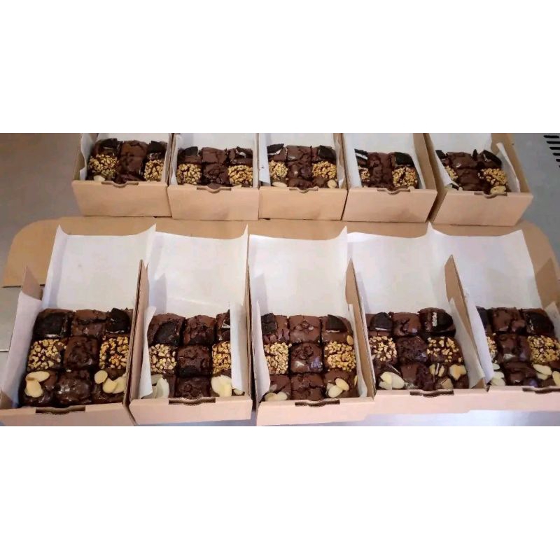 

fudgybrownies/shinybrowniespanggang 10x10