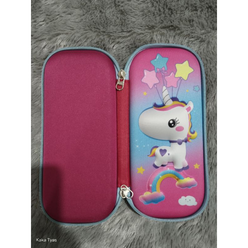 

Tempat pensil timbul+resleting