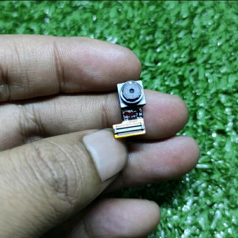 Kamera Depan Huawei Y6 2018 ATU-L22 Ori Copotan
