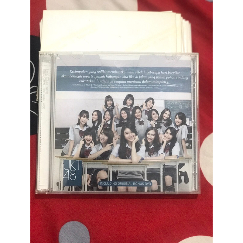 CD JKT48 - indahnya senyum manismu dst.