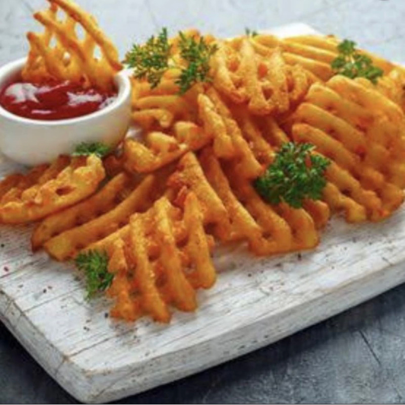 Kentang waffle Criscut Fries