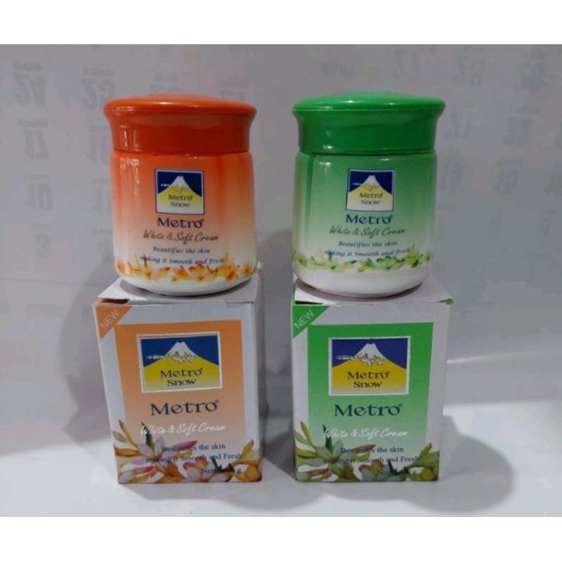 Bedak Metro Snow White & soft Cream (60 g)