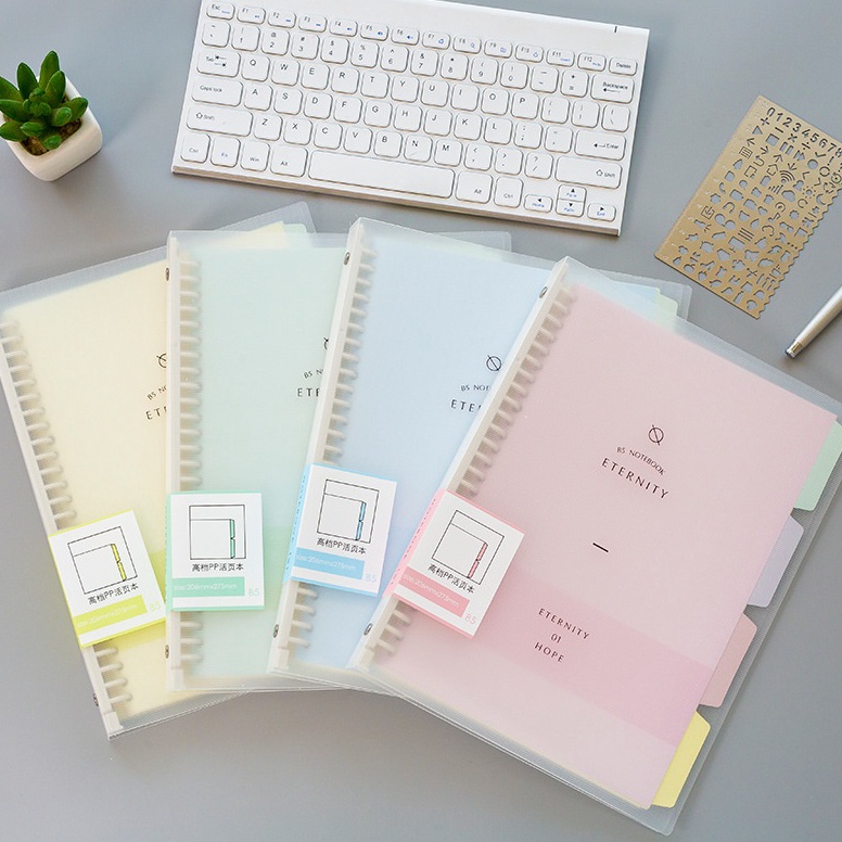 

KODE O2Y3 Binder B5 26 Ring Polos Bening dan Binder A5 atau Binder Transparan Wengu Plastik Tebal