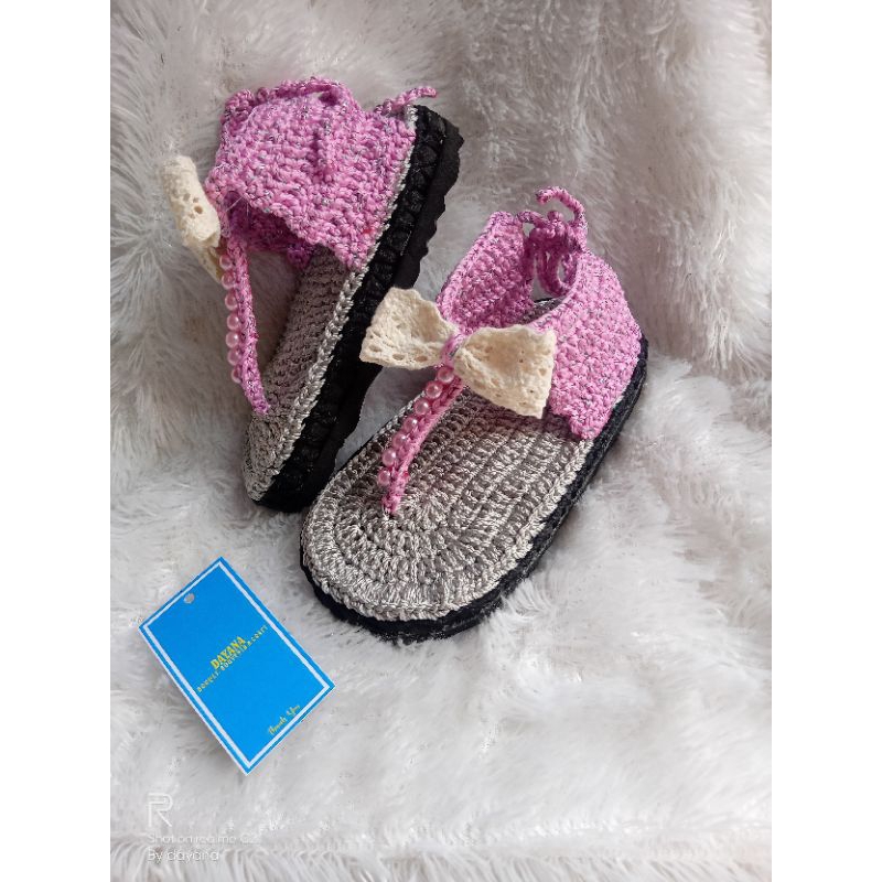 sepatu/sandal rajut bayi sol sepatu