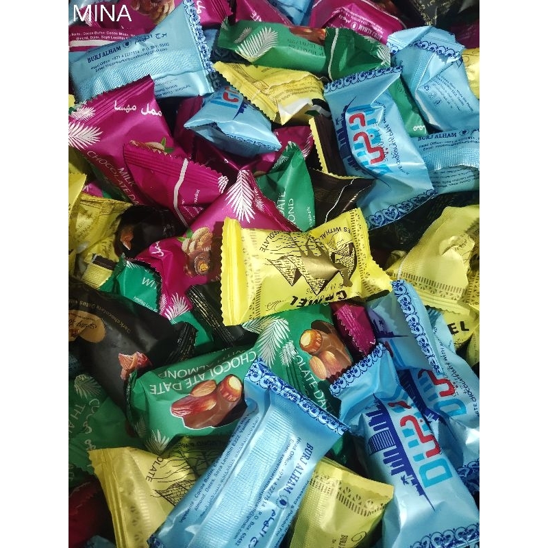 

QH Coklat Kurma Almon/Dark Chocolate & Almond 1kg