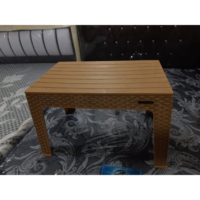 Meja Plastik Napolly / Meja Teras / Meja Kopi / Meja Cafe