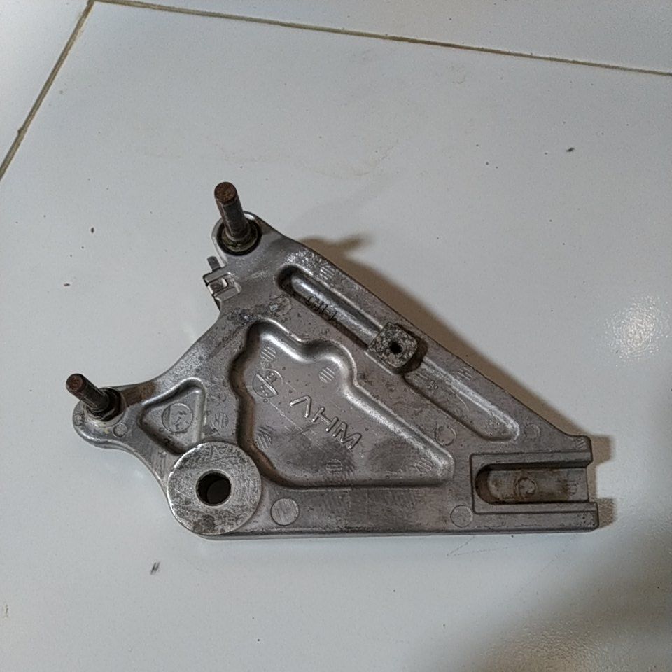 Dudukan Rem Cakram Belakang Supra X 125 Original