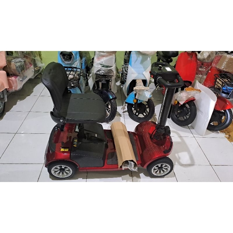 scooter listrik roda 4 uno