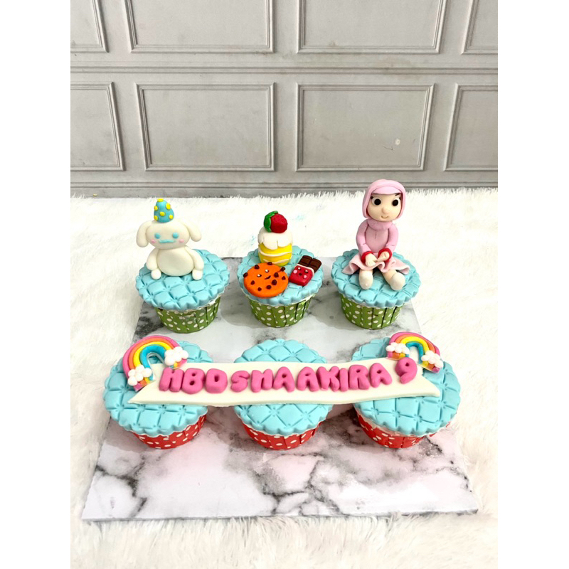 

custom cupcakes