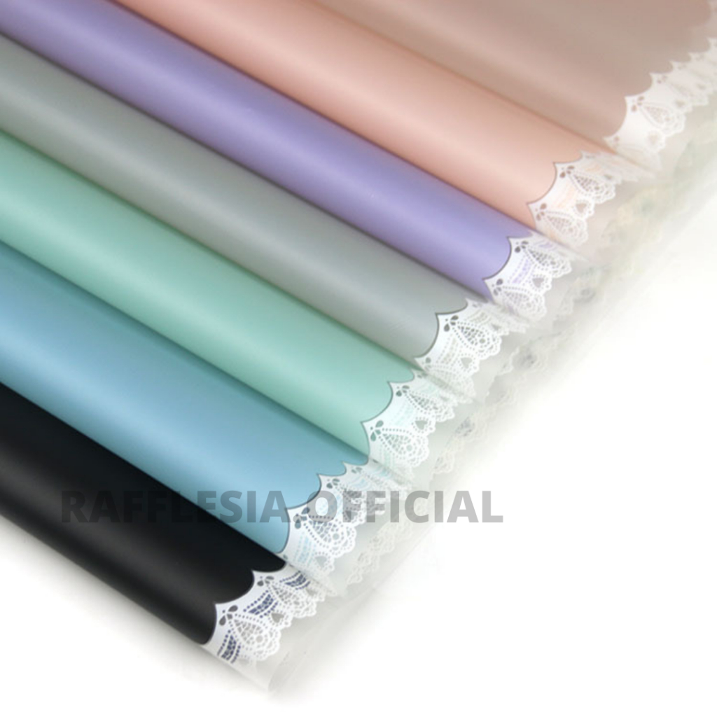 

[5 LEMBAR] Lace Frame Flower Wrapping Cellophane Paper Waterproof Paper Kerts Buket Bunga Korean Wrapping Florist Material Hand Bouquet
