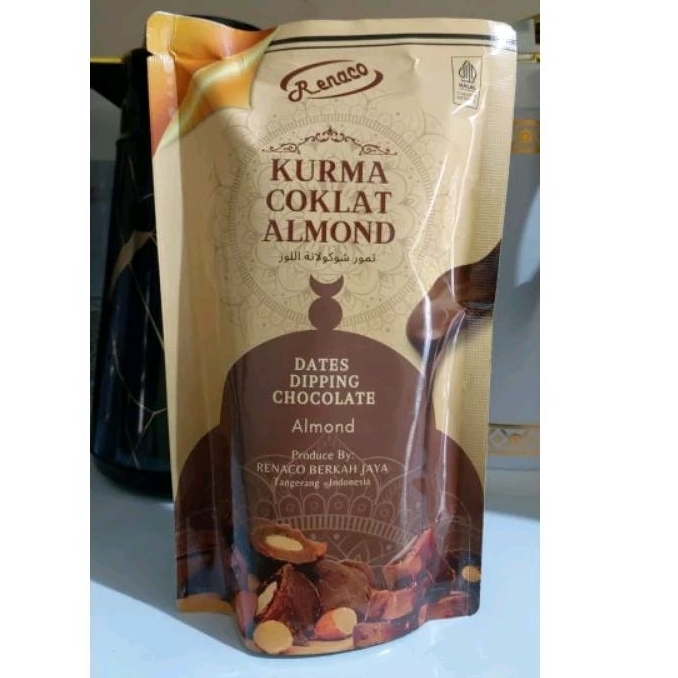 

cokelat Kurma kacang Almònd