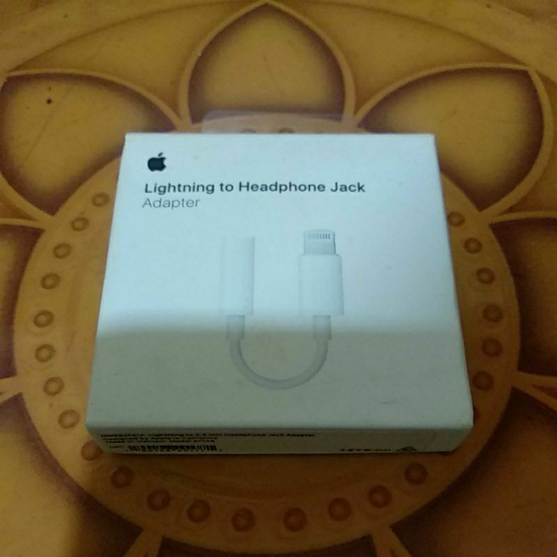 Lightning To Headphone Jack Adapter