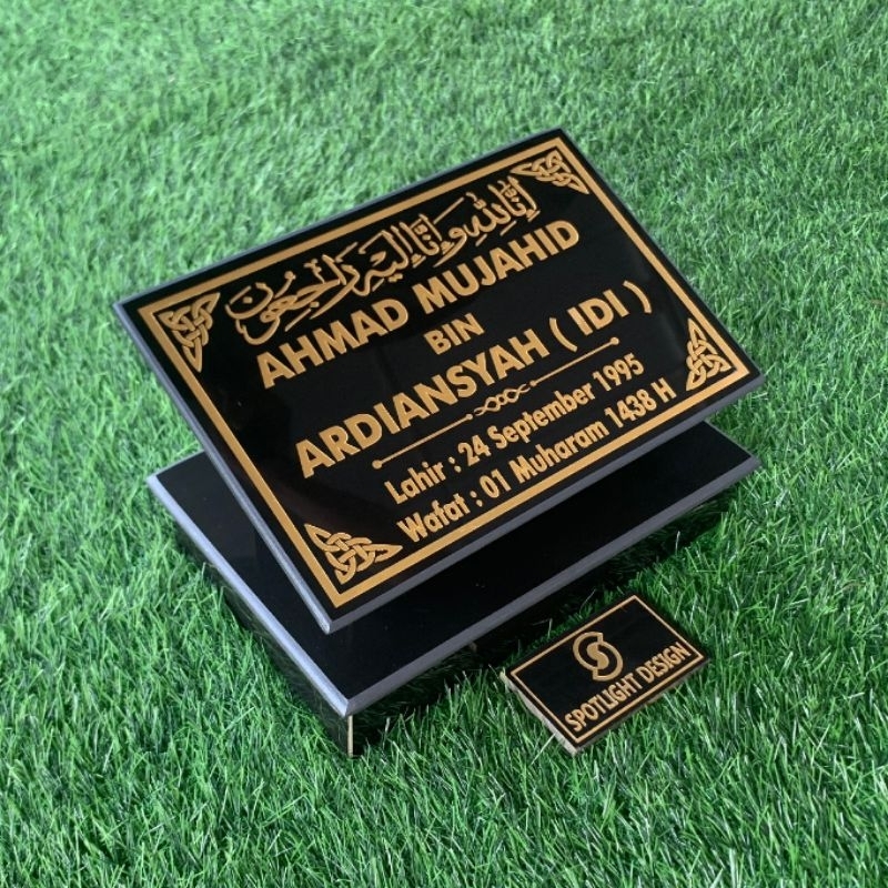 BATU NISAN MUSLIM/ISLAM CIRI MAKAM/KUBURAN FULL GRANIT PLUS DUDUKAN MOTIF BUNGA UK 20X30 TERMURAH TE