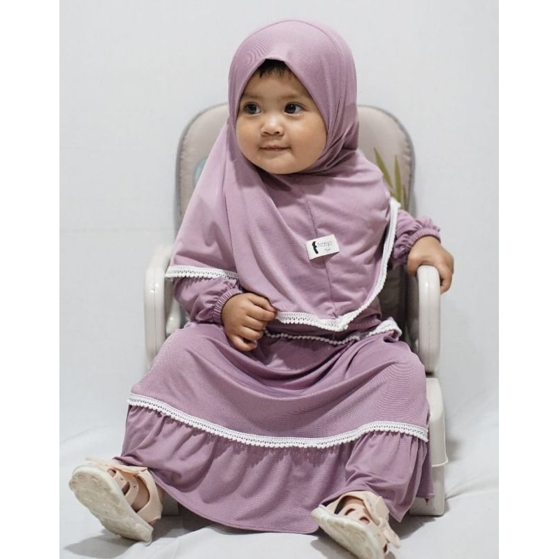 Nasya Hijab Gamis Anak 0-5 Tahun Renda Pompom Kirana Jersey Gamis Anak Terbaru