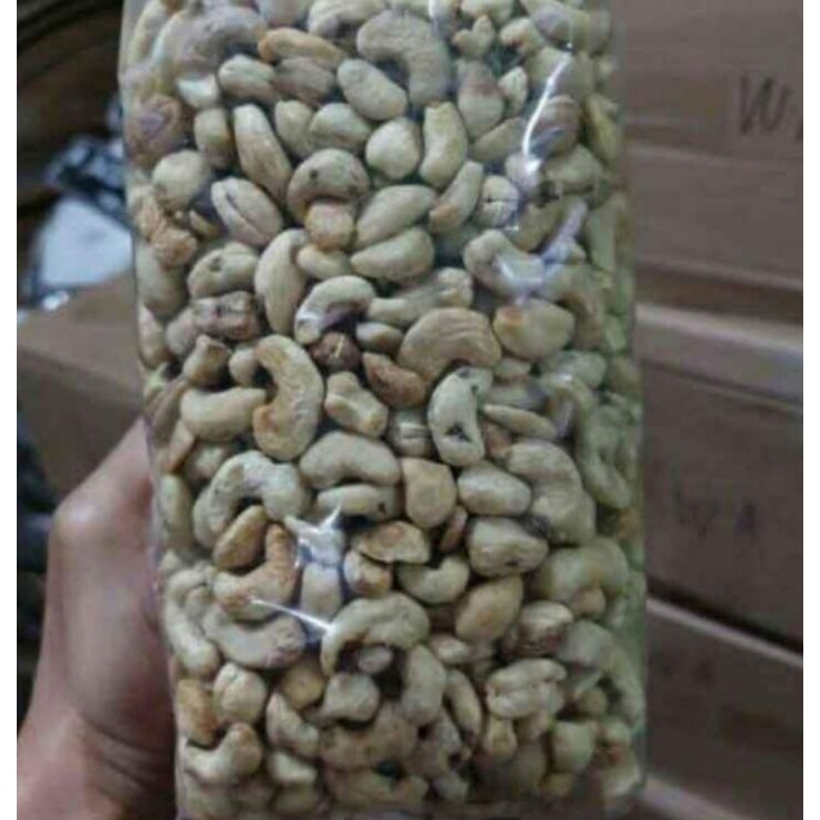 

Kacang mede utuh 1kg mentah