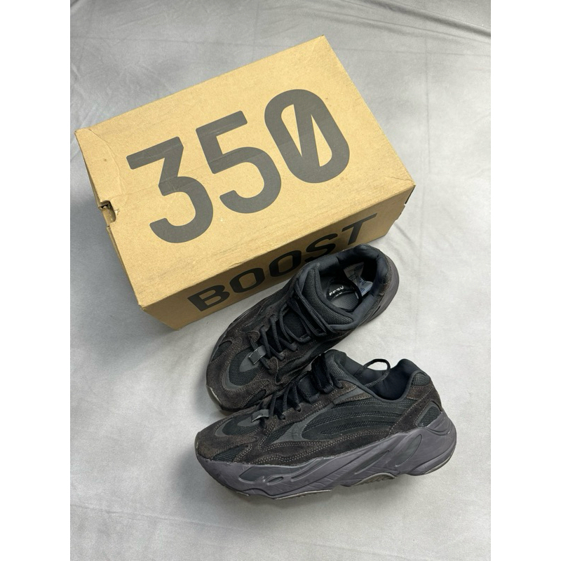 Adidas Yeezy Boost 700 V2 VANTA