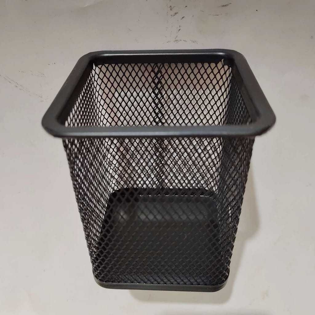 

TEMPAT PENSIL MEJA KOTAK | SQUARE BLACK PENCIL CUP