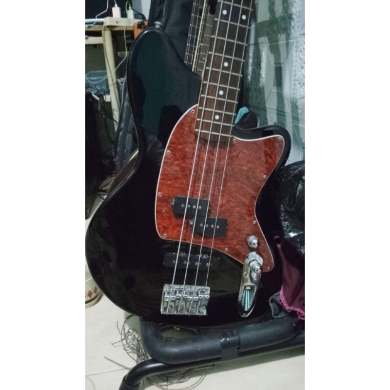 gitar bass ibanez TMB 100