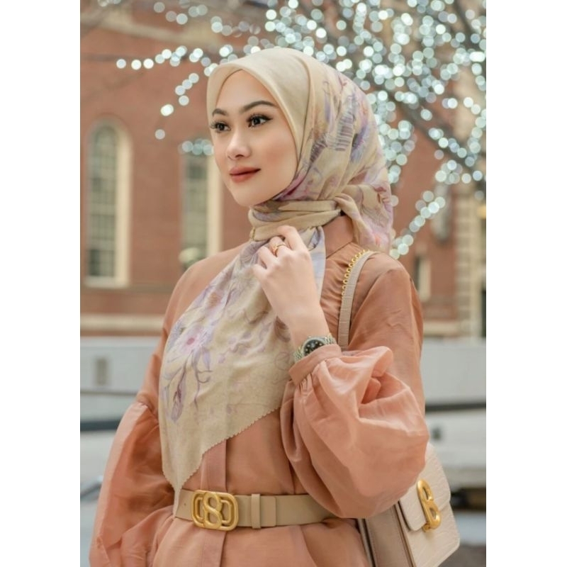 Hijab Square Buttonscarves Nada 2 Volie , Viola (ORI)
