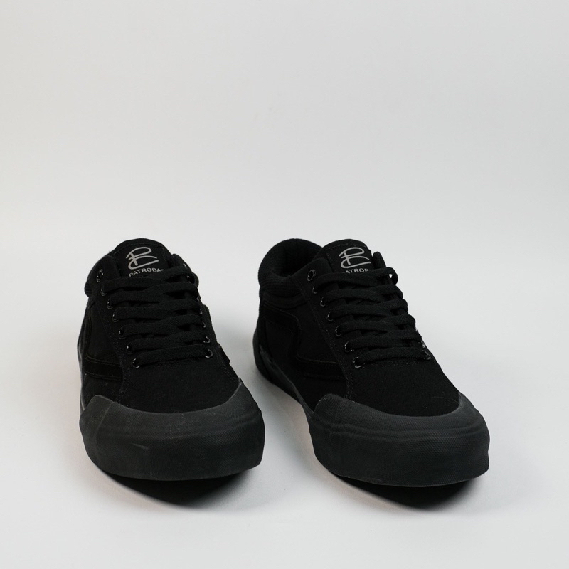 patrobas shoes - cloud low all black