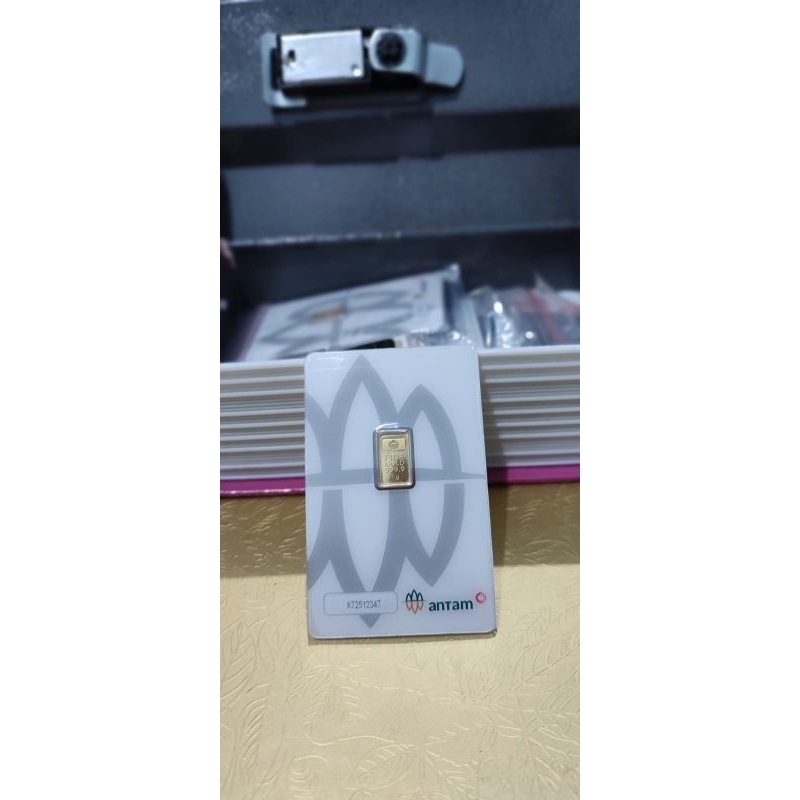 Emas antam 1 gram asli
