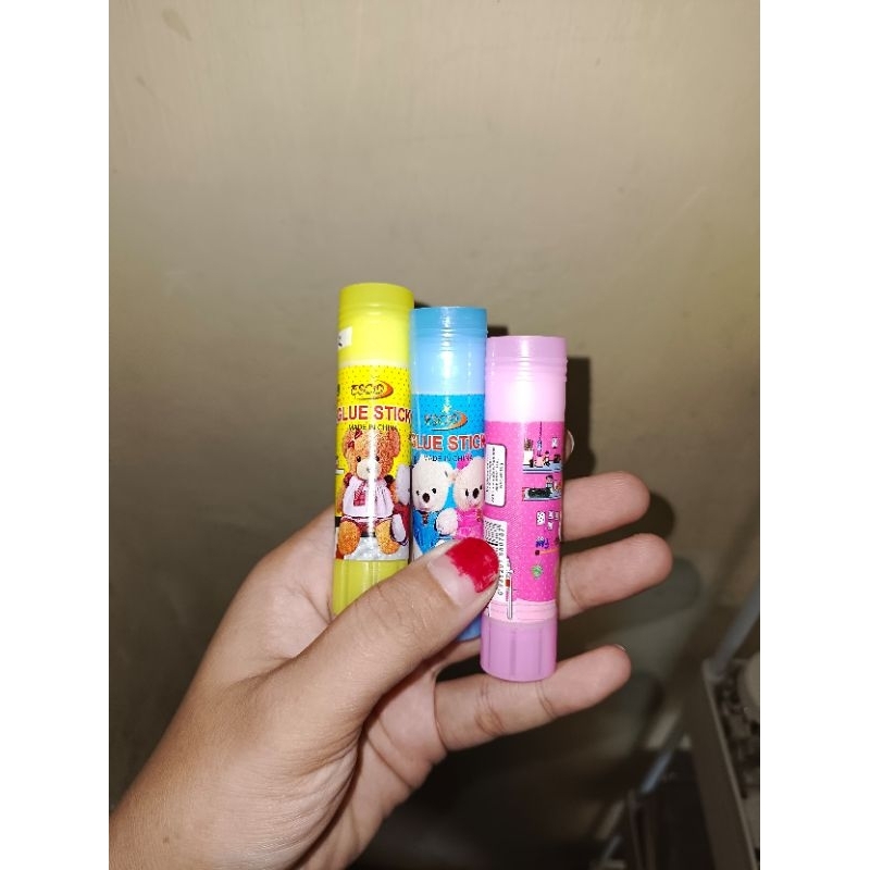 

Lem karakter / perekat/ lem roll kartun