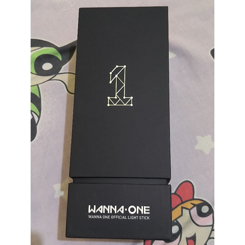PRELOVED OFFICIAL WANNA ONE LIGHTSTICK