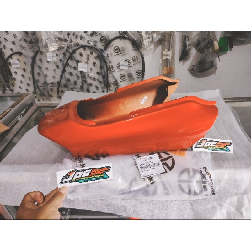 Termurah Body belakang Ninja R SS Warna Orange original kawasaki