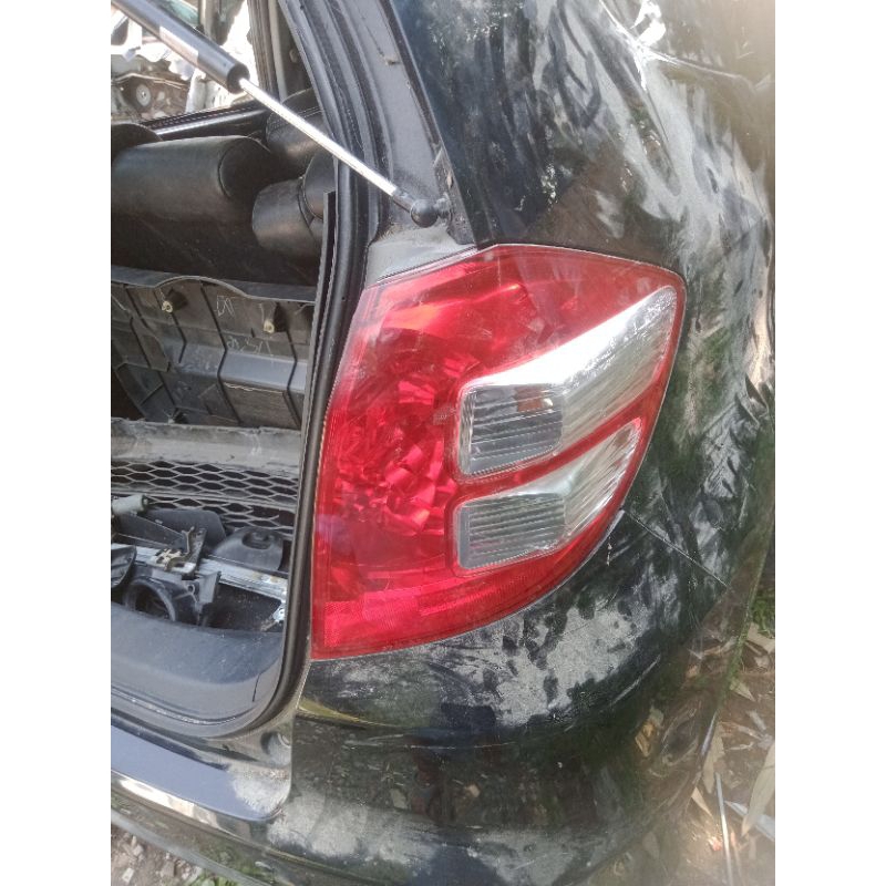 lampu stoplamp bagian kanan kiri honda jazz rs ge8 ory copotan