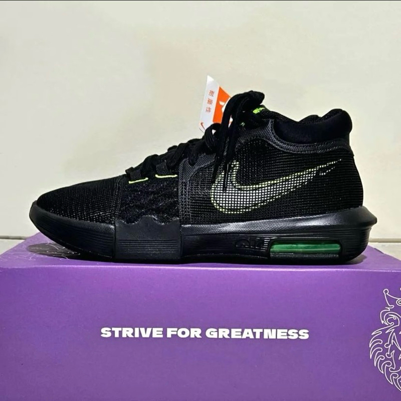 Nike Lebron Witness 8 Black Volt